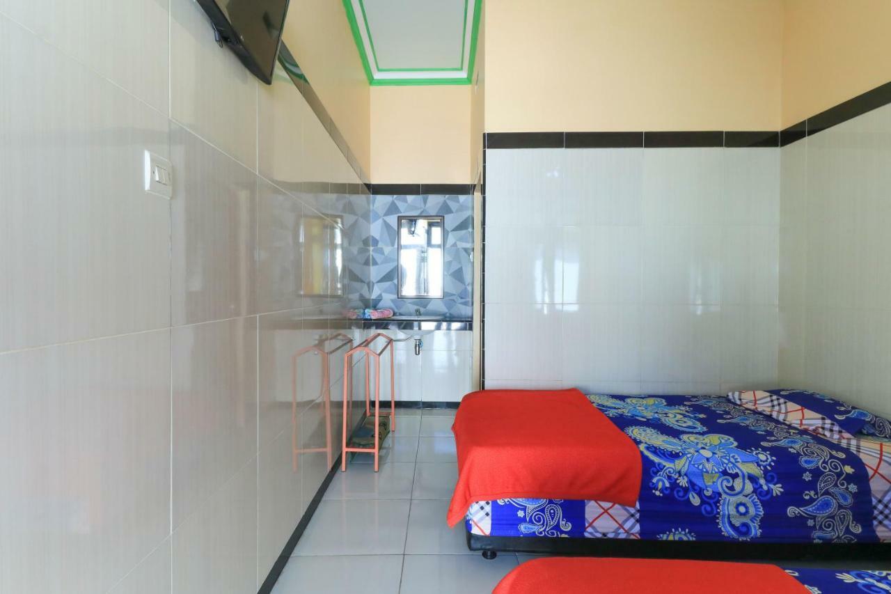 Naga Mas Hotel Mojokerto Exterior photo