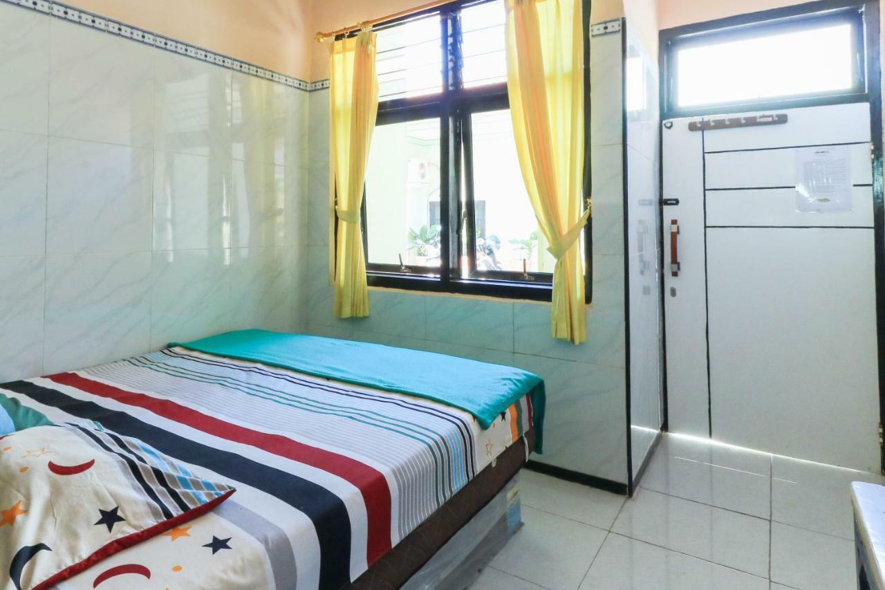 Naga Mas Hotel Mojokerto Exterior photo